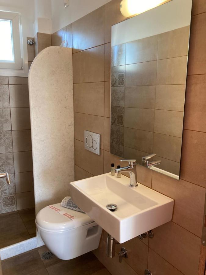 Hotel Chrisoula 安迪帕罗斯岛 外观 照片