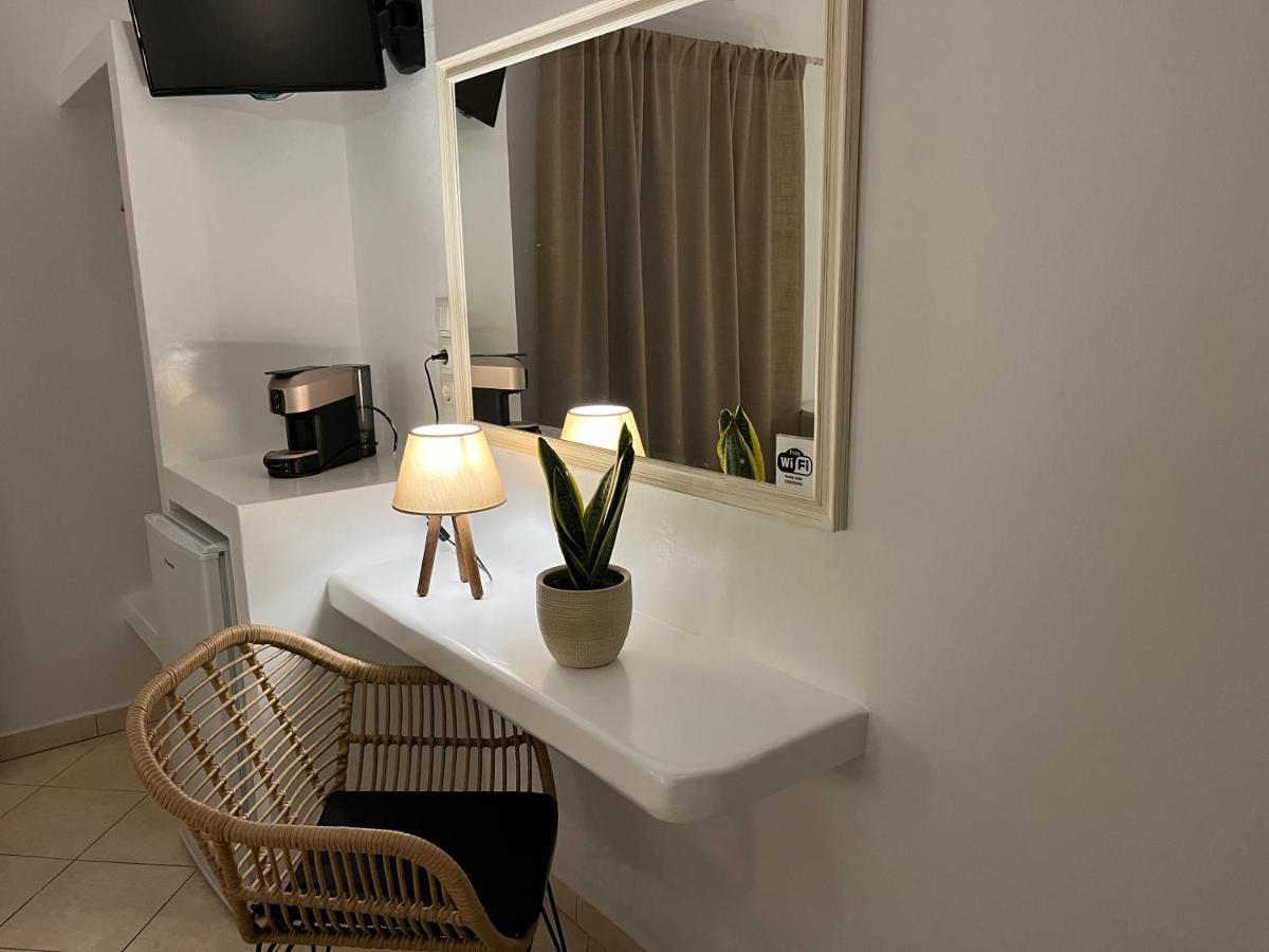 Hotel Chrisoula 安迪帕罗斯岛 外观 照片